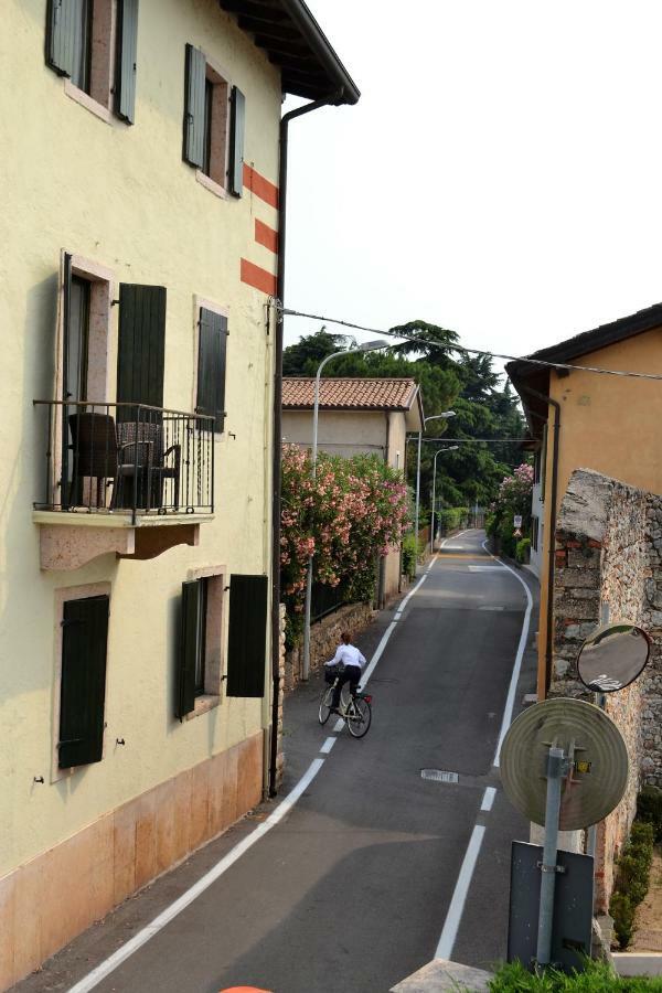 Ferienwohnung Torri Centro Torri Del Benaco Exterior foto