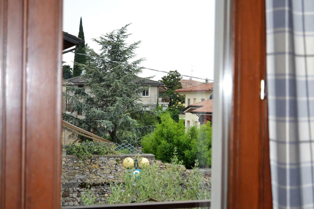 Ferienwohnung Torri Centro Torri Del Benaco Exterior foto