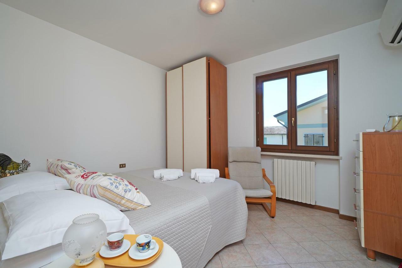 Ferienwohnung Torri Centro Torri Del Benaco Exterior foto